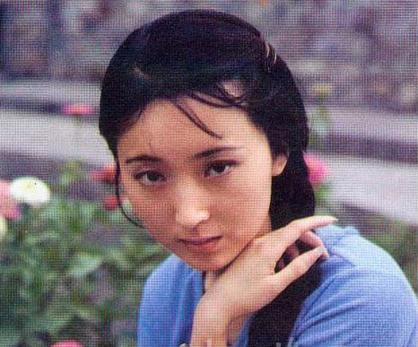 组图:陈晓旭旧照片清纯可人(12)
