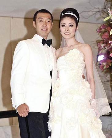 陈小春的婚纱照_陈小春应采儿婚纱照(3)