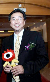 新丝路董事长_新丝路少儿模特大赛图(2)