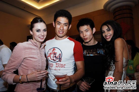 组图:世模赛华美落幕--外国美女喜欢中国帅哥