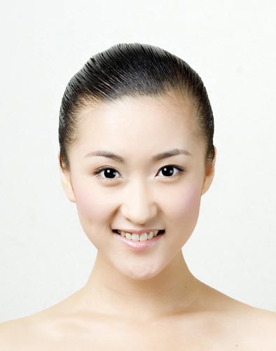 2007新丝路模特大赛总决赛-18号张潇予(图)