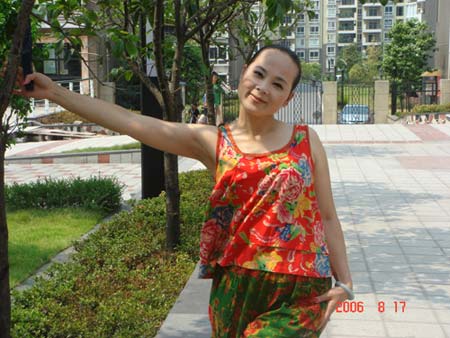 媛凤媛凤2007kisscat超级蜜秘成都站蜜友巴蜀著名笑星演员,主持人.