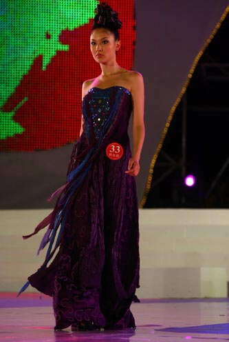 组图:2008年国际时尚潮流服饰发布-33号李依依