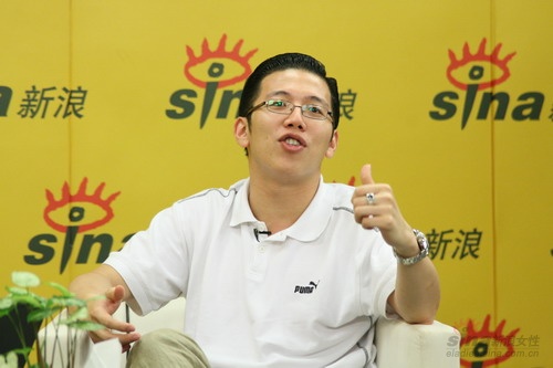 组图:锐话题之花舌广告红人侯总(5)