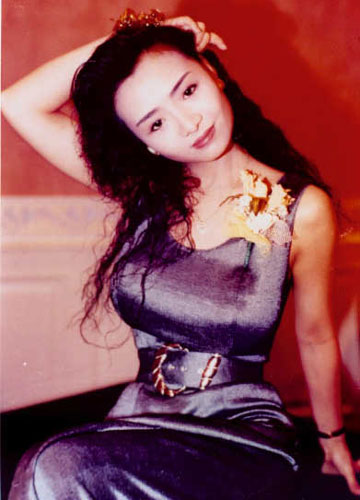 进入下一页:女明星性感写真全集 叶子媚,香港第一