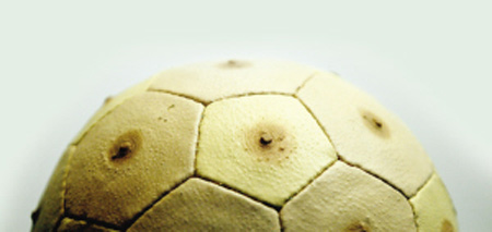 美体:艺术作品借用人体元素(图)