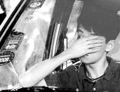 网友质疑杭州飙车案被告人是替身 法院予以否认