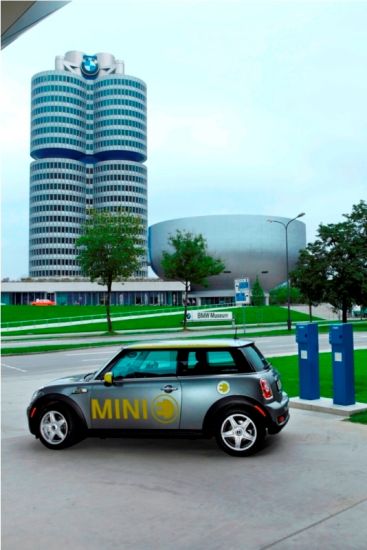 宝马集团携MINI E纯电动车参展电动车大会