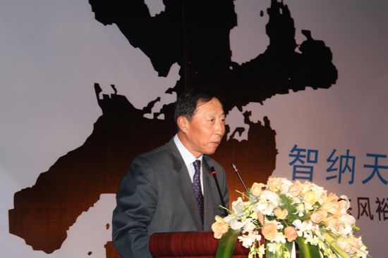 周文杰：东风裕隆不做国美式经销商