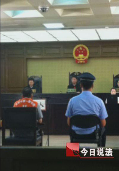 长安街醉驾案肇事者称走神 双方愿民事调解