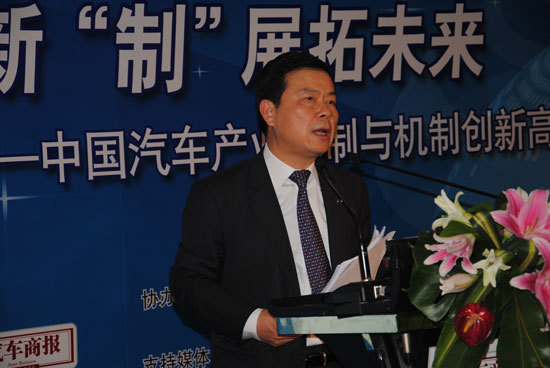 曾庆洪：重组要找准人才资源市场方向