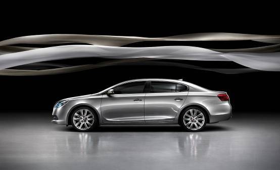 上汽全新旗舰车型正式定名为荣威950