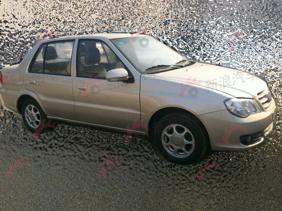 超期服役又何妨 天津一汽夏利N3改款谍照