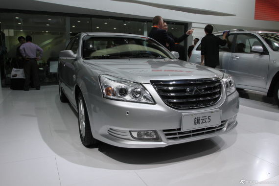 奇瑞旗云5上市 售价7.58-10.18万元