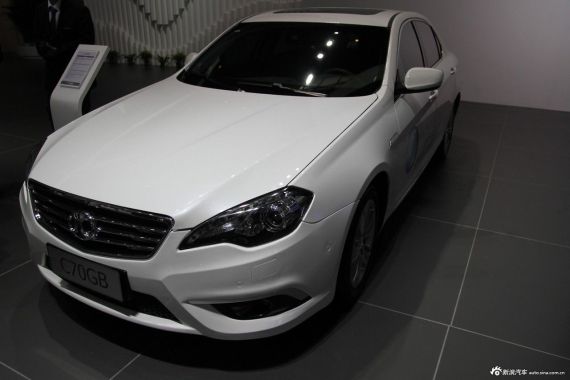 自主品牌高调亮相北京车展 强国之梦愈显