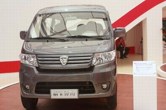 哈飞吹响车展“集结号”骏意欲定微客新标杆