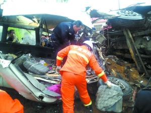 宁夏特大交通事故造成18人死亡8人受伤