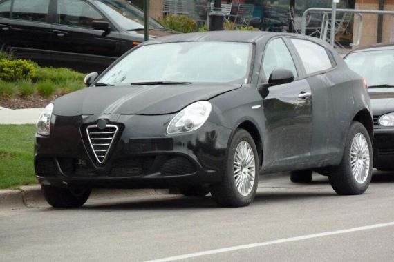 全新Jeep自由人谍照曝光 采用CUSW平台