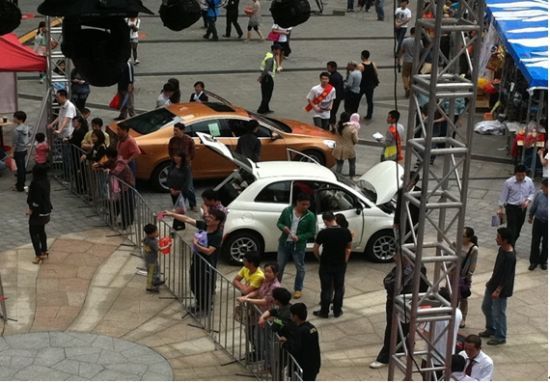 酷麦街人气飙升 浙江动漫车展现场成交49台