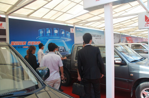 江铃宝典7.18万超值版 畅销皮卡中国行