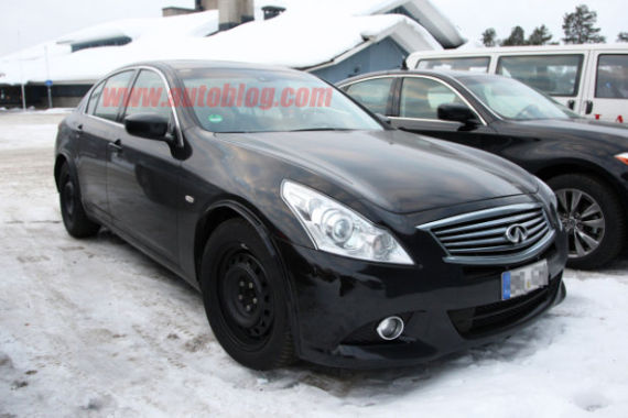 新一代英菲尼迪G谍照曝光将搭载奔驰引擎