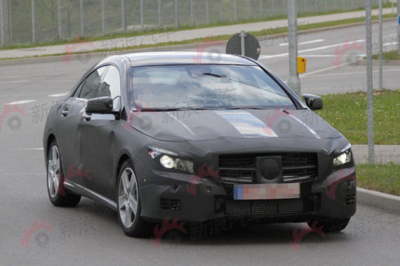 全新奔驰CLA紧凑型豪华轿车谍照曝光