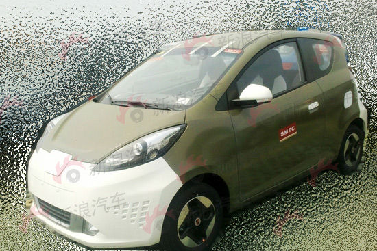 越来越明朗 高清无伪装荣威E1谍照