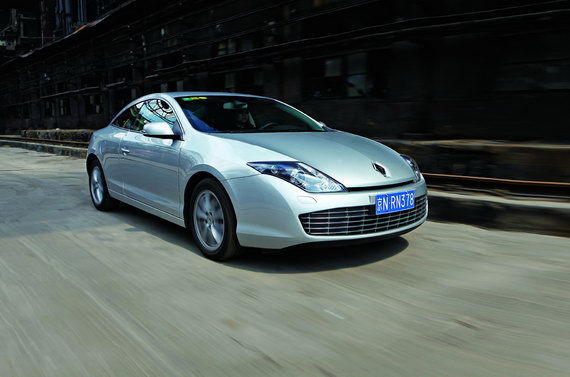 雷诺精神的传递者--试驾雷诺拉古那古贝