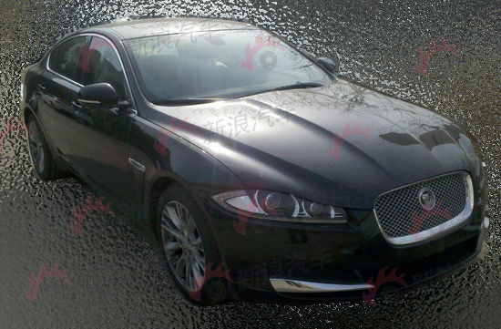 配置福特2.0T发动机，捷豹2013款XF曝光