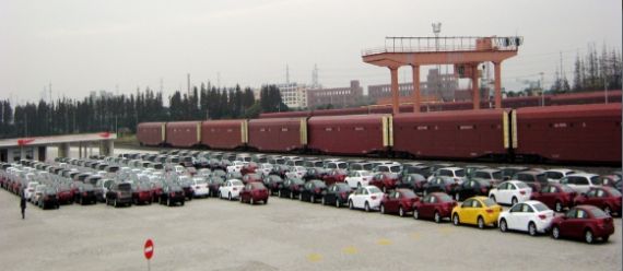 打造商品汽车运输全程物流 践行“门到门”