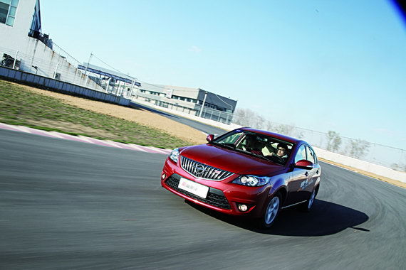 赛马后裔--试驾海马新福美来(图)