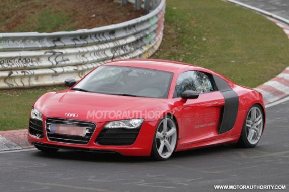 2013款奥迪R8 e-tron谍照曝光 年底上市