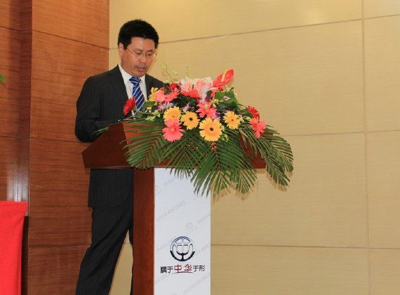 影坛新锐携手中华H530 演绎高品质生活