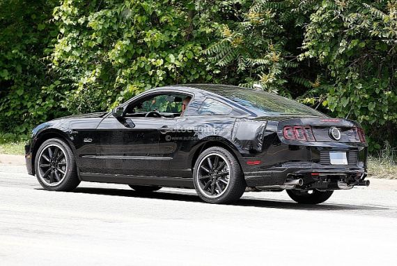 新一代福特野马测试谍照曝光 2014年上市