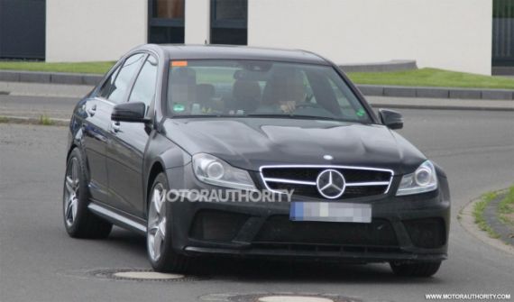 新一代奔驰C63 AMG谍照曝光 2015年上市