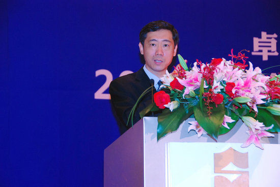 李稻葵：汽车业三大变局带来新机遇