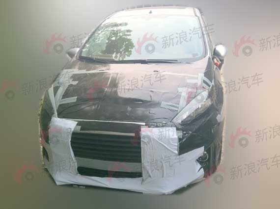 改款嘉年华S最新谍照 搭载1.0T发动机