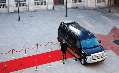 星客特银川车展推出三款度身定制新车型