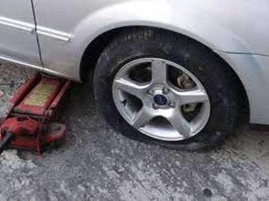 有了帝豪EC8 高速爆胎不再怕