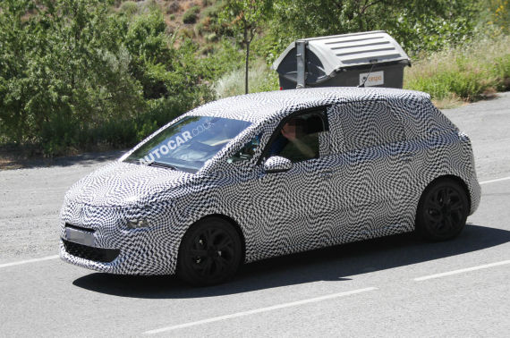 改款雪铁龙C4毕加索谍照曝光 明年上市