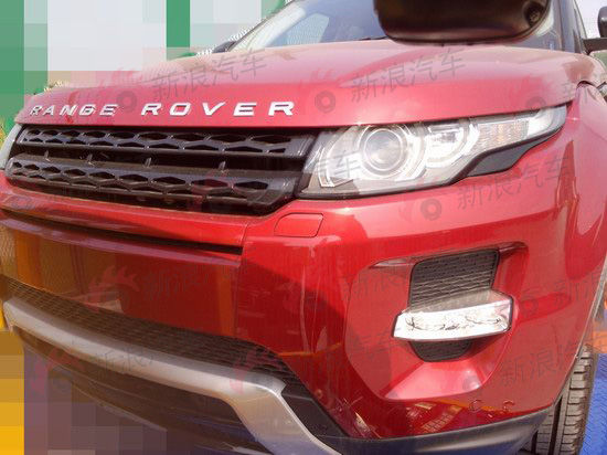 匹配2.2T柴油发动机 新款路虎极光谍照