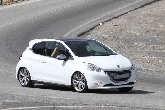 标致208 GTI谍照曝光 巴黎车展首发