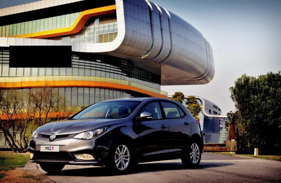伦敦眼--试驾上海汽车MG5(图)