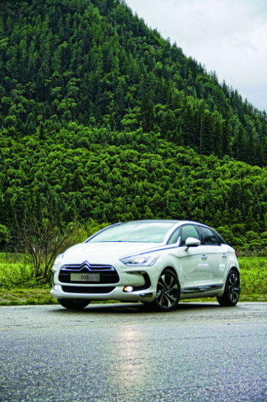 法式豪华--试驾雪铁龙DS5 & DS4