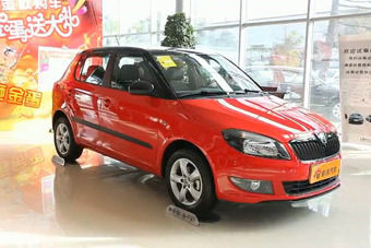 视频：2012款斯柯达晶锐高清详解