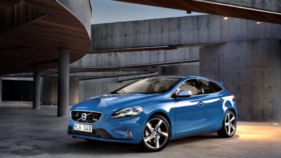 沃尔沃V40两款车型英国发布 售2万英镑起