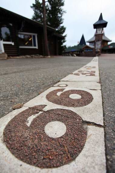 哈弗进入北极圈 探访圣诞老人