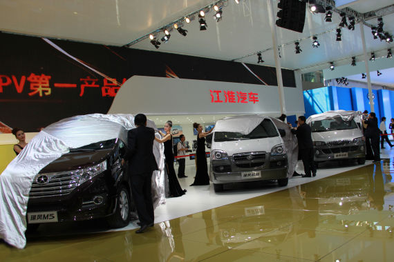 瑞风穿梭时光版·2013款瑞鹰联袂上市