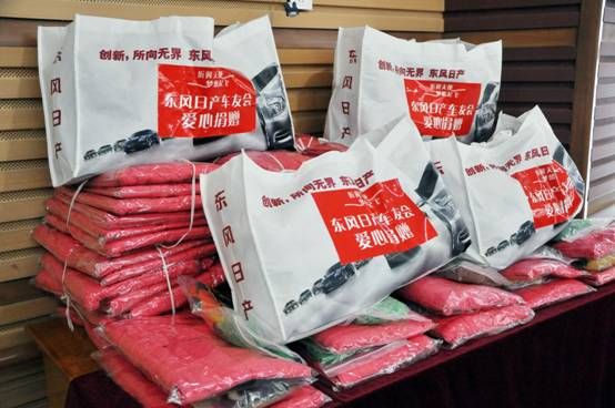 东风日产车友会大力协助“折翼天使”公益活动