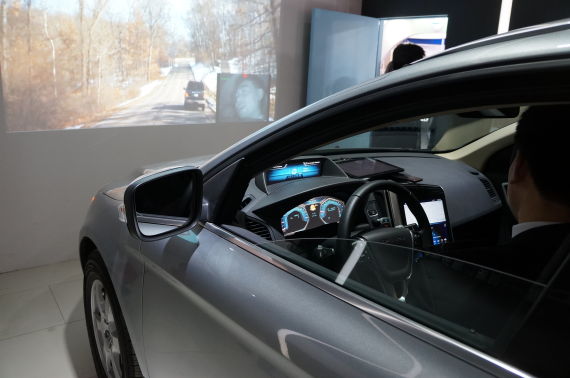 安全娱乐两不误 德尔福展示MYFI信息系统